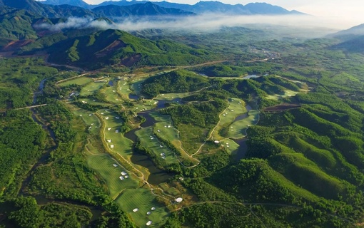 PerryGolf luxury golf trips